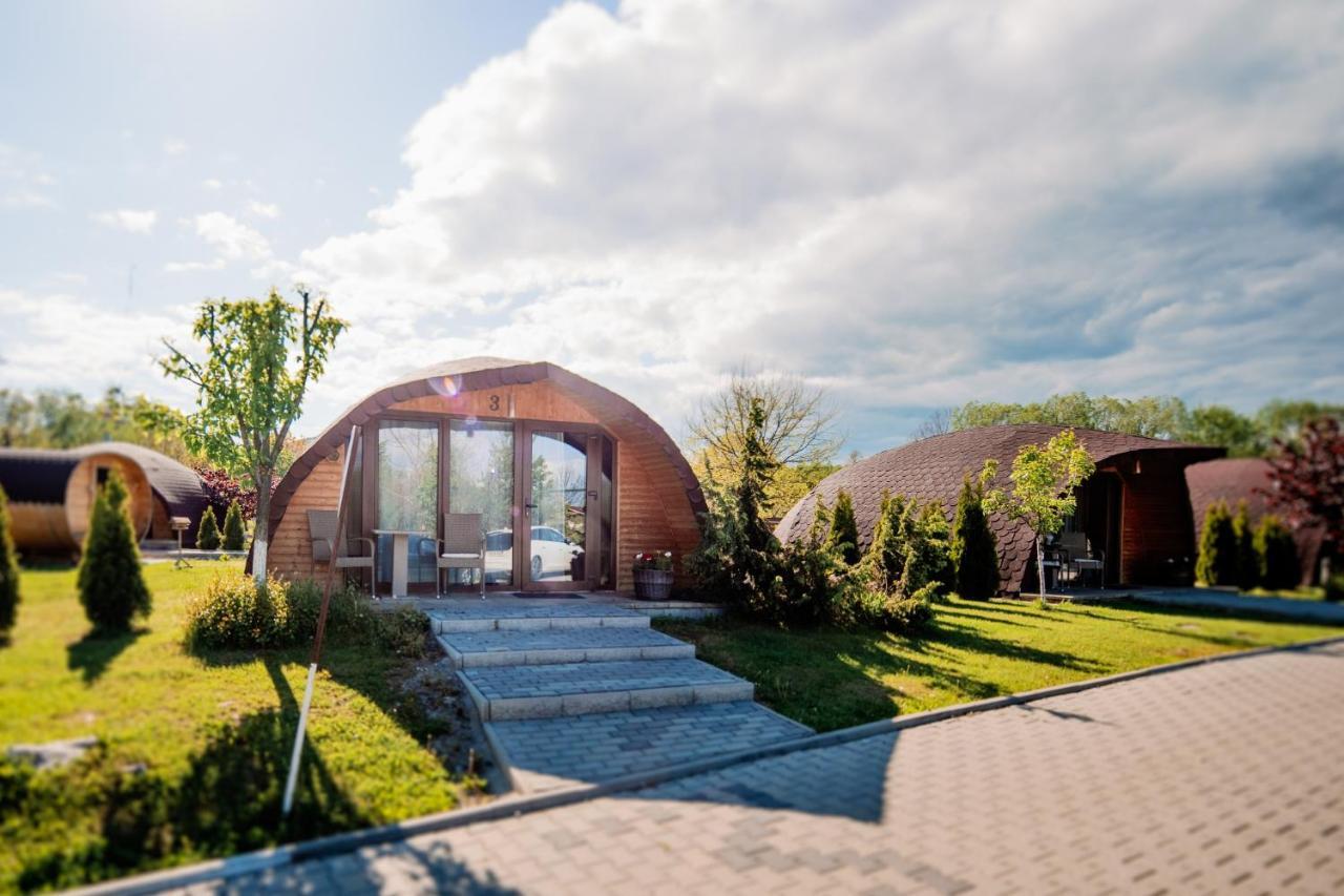 Готель Montana Garden Решинарі Екстер'єр фото